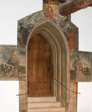 Picture: Portal leading to the Imperial Chapel
