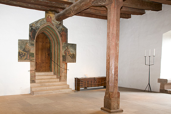 Picture: Portal leading from the Knights' Hall to the Imperial Chapel