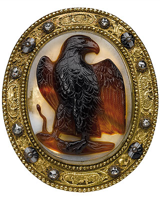 Picture: Tin with eagle cameo